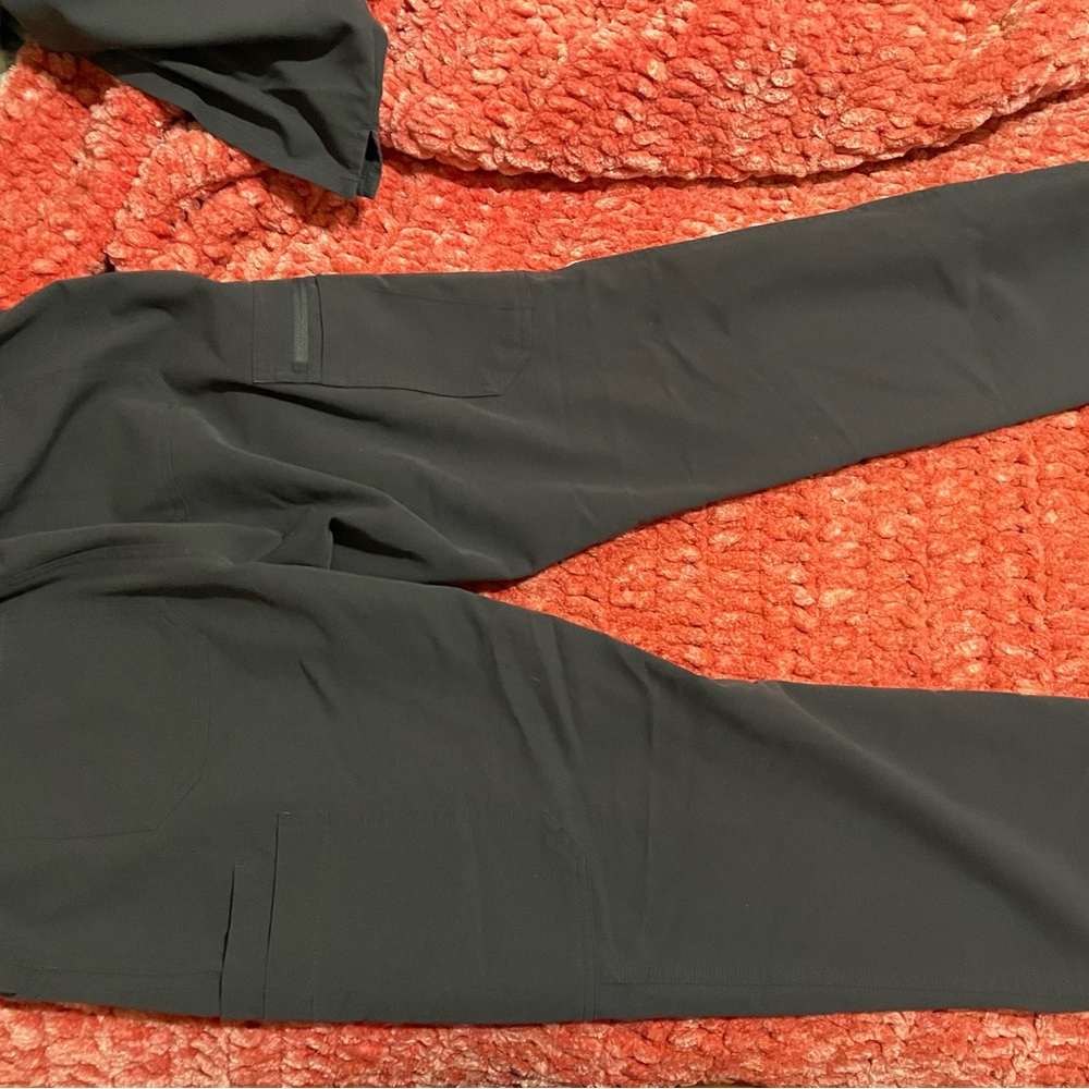 Women’s Figs Scrub Pants